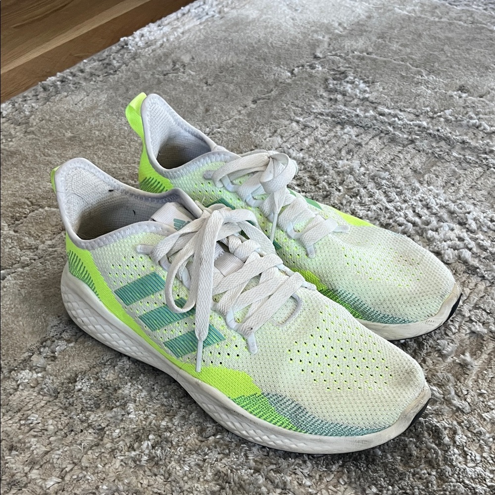 Adidas Women’s Fluid Flow High Res Yellow & Lime Green Running Shoes Sz 7.5